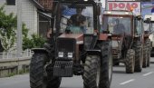 МОРАЈУ БИТИ ВИДЉИВИ: Апел краљевачке Саобраћајне полиције возачима трактора