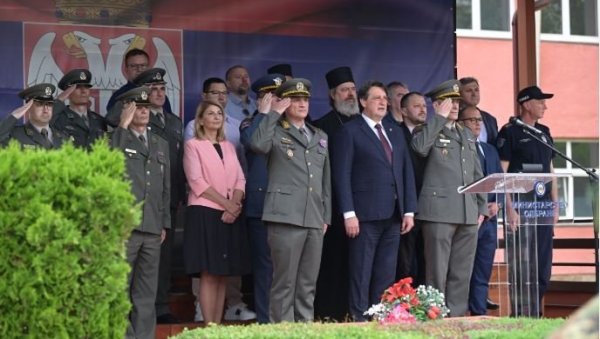 ГАШИЋ У ВАЉЕВУ: Министар на полагању заклетве кандидата за пријем у специјалне јединице