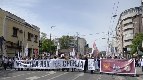 I SRBIJA SE SEĆA: U Beogradu marš Besmrtni puk povodom Dana pobede nad fašizmom