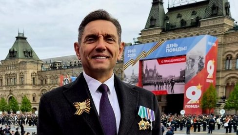 ИЗРАЗ ПОШТОВАЊА ПРЕМА МИЛИОНСКИМ ЖРТВАМА: Александар Вулин присуствовао Паради Победе у Москви
