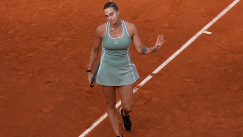 A ZLATO, DIJAMANTI? Sramotna provokacija na Rolan Garosu: Sabalenka gospodski odgovorila nepristojnom novinaru