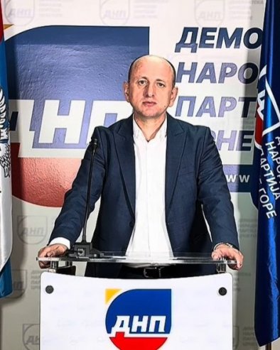 КНЕЖЕВИЋ ПОСЛЕ НОВОГ УДАРА ЗАГРЕБА НА ЦРНУ ГОРУ: Протерати амбасадора Хрватске још данас!