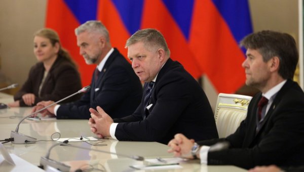 ФИЦО ПОСЛЕ РАЗГОВОРА СА ПУТИНОМ: Словачка води политику у свом интересу