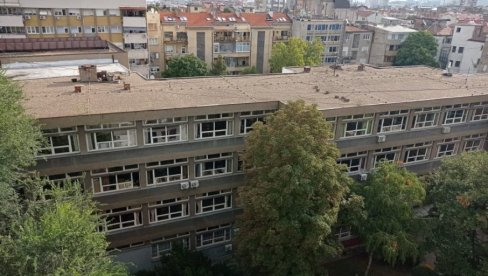 ЂАЦИМА НЕМА КО ДА КУВА: Од 166 основних школа у Београду, само у 12 се припремају оброци