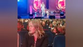 NE VIĐAMO JE ČESTO: Žena Nikole Jokića u prvom redu na koncertu Magla benda (FOTO)
