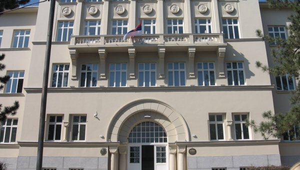 ДВЕ ПРЕМИЈЕРЕ: Ученици Гимназије извешће две представе у Позоришту ,,Бора Станковић“