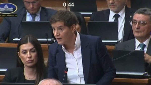 ХАОС У ПАРЛАМЕНТУ Блокадери аплаудирали монструозним увредама о Србији! Брнабић: Срам вас било (ВИДЕО)