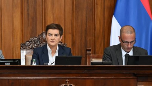 BRNABIĆ NIKAD JASNIJA: Od koga branimo Srbiju?! Pa, od vas, blokadera! (VIDEO)