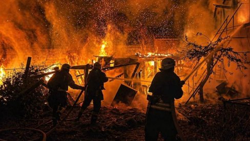 УКРАЈИНЦИ ГАЂАЛИ ЗГРАДУ У КОЈОЈ СЕ НАЛАЗИЛО 86 ДЕЦЕ: Велики број рањених, тела се извлаче из рушевина