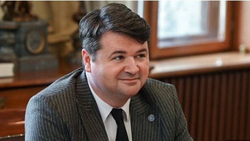 ПЕТРОВ ЗАКЉУЧУЈЕ: Сналажење у „лавиринту“ Венецијанске комисије захтева холистички приступ