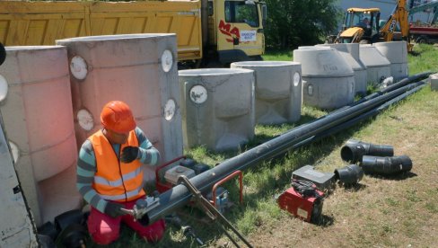 ZAVRŠENA POLOVINA POSLA: Izgradnja vakumske kanalizacije u smederevskoj industriskoj zoni (FOTO)