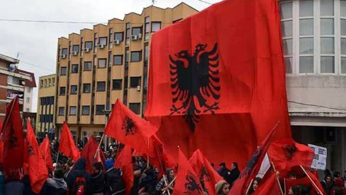 IZ KRILA GRBOVIĆA OTVARAJU PITANJE PREŠEVSKE DOLINE: Šta je pozadina Rezolucije o Kosovu koju su podneli Ugljaninovi i Kamberijevi poslanici