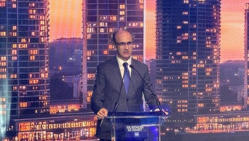 BIZNIS SAMIT U BEOGRADU: Obraća se premijer Macut (VIDEO)