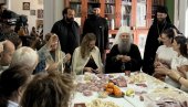 ПРИПРЕМАЈУ СЕ ТРАКИЦЕ ОСВЕШТАНЕ НА ЧАСНОМ ПОЈАСУ ПРЕСВЕТЕ БОГОРОДИЦЕ: Учествовао и патријарх, ево ко ће их добити у Београду (ФОТО/ВИДЕО)