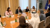 ВУЧИЋ СА МИНИСТАРКОМ УАЕ: Ево о чему су разговарали