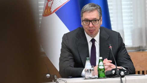 Вучић се обраћа нацији