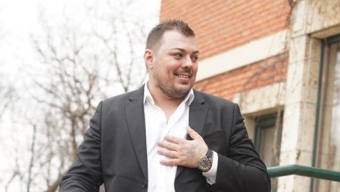 NEMAM SNAGE, ŠEST GODINA GA MOLIM DA BATALI ALKOHOL: Slobina žena van sebe ispred VMA: Ne mogu!