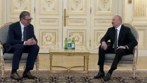 ВУЧИЋ У АЗЕРБЕЈЏАНУ: Председник Србије разговарао са Илхамом Алијевим, следе важни састанци