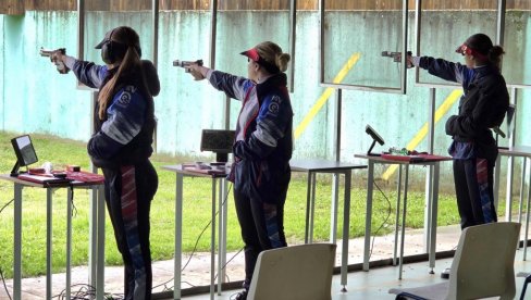 SRBIJA BEZ MEDALJE U OSIJEKU: Naši strelci u juniorskoj i senoirskoj konkurenciji nisu se domogli pobedničkog postolja!