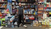 ЗБОГ СНИМКА СА БАКОМ ПЛАКАЛА ЈЕ СРБИЈА: Продавачица Ивана Станковић, Мали пијац, велики људи са Видиковца, враћа веру у доброту (ВИДЕО)