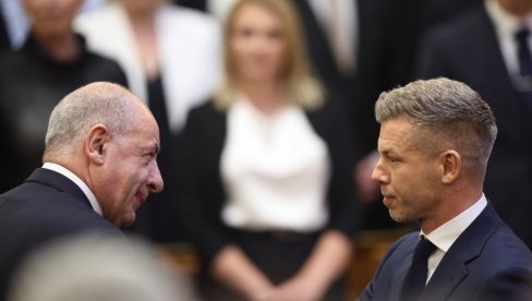 PAO POTPIS ZA ISTORIJSKI ODLAZAK: Predsednik Mađarske sam potvrdio kraj svog mandata