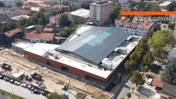 УПОТРЕБНА ДОЗВОЛА ПА ТЕЗГЕ: Завршена зграда нове пијаце у Обреновцу, са 150 паркинг-места (ФОТО)