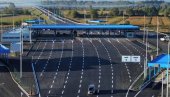КОЛАПС ПУТНИЧКОГ И ТЕРЕТНОГ САОБРАЋАЈА У БИХ: Део моста на Сави урушен, а нови гранични прелаз у Градишки и даље затворен