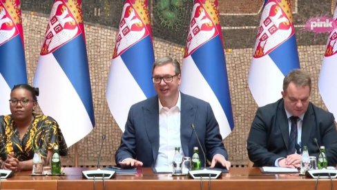 VUČIĆ NA OBELEŽAVANJE 15. GODIŠNJICE PROGRAMA SVET U SRBIJI: Ponosno stojimo uz slobodarske afričke narode (VIDEO)