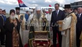 ЧУДЕСНИ ПОЈАС ПРЕСВЕТЕ БОГОРОДИЦЕ СТИГАО У БЕОГРАД: Патријарх Порфирије и председник Вучић  дочекали светињу (ФОТО)