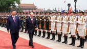 SVESNI UTICAJA: Putin i Si plaše Zapad