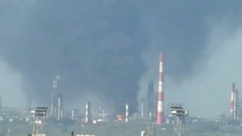 UDAR U SRCE RUSIJE: Dronovi sejali smrt - ima poginulih, aerodromi hitno zatvoreni (VIDEO)