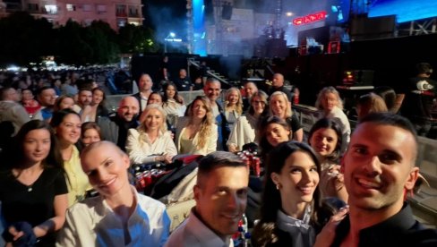 СУЗЕ НА РИКИЈЕВОМ КОНЦЕРТУ: Сузавац прекинуо наступ светске звезде