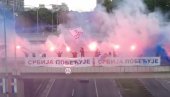 SRBIJA POBEĐUJE, BAKLJADA I TRI PRSTA VISOKO: Veličanstveni prizori sa Novog Beograda (FOTO)
