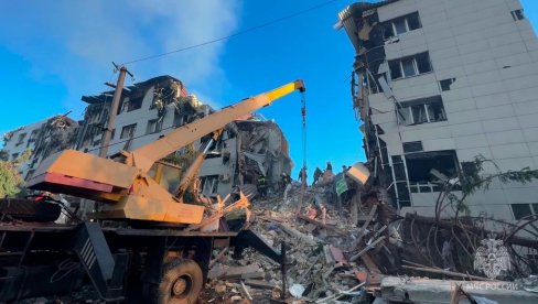 DRONOVIMA NAPALI USNULE UČENIKE: Jeziva akcija Ukrajinaca - Bombardovali studentski dom u Luganskoj republici (FOTO)