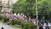 SRBIJA POBEĐUJE: Više od dve hiljde ljudi na skupu podrške predsedniku Vučiću u Kumanovu (FOTO/VIDEO)