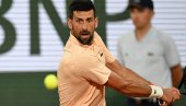FRANCUZ SAMO NALJUTIO SRBINA: Novak Đoković preokretom do 2. kola Rolan Garosa! (VIDEO)