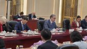 ВЕЛИКИ ДАН ЗА СРБИЈУ: Историјска посета Вучића Кини - председник раговарао са кинеским премијером