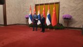 DOBRO DOŠLI DRAGI PRIJATELJU: Vučić sa premijerom Kine