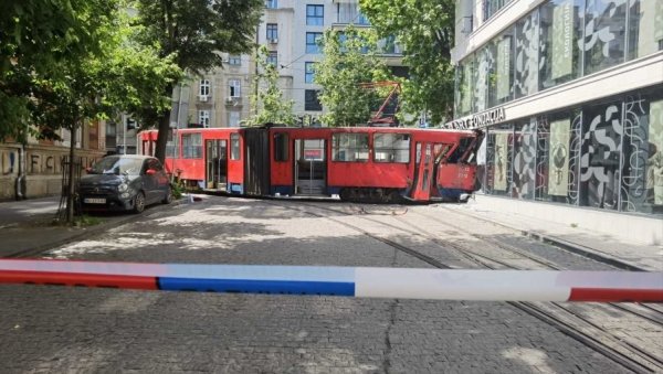 ПОСЛЕ ИЗЛЕТАЊА ТРАМВАЈА НА ДОРЋОЛУ: У Ургентном центру прегледан 21 пацијент