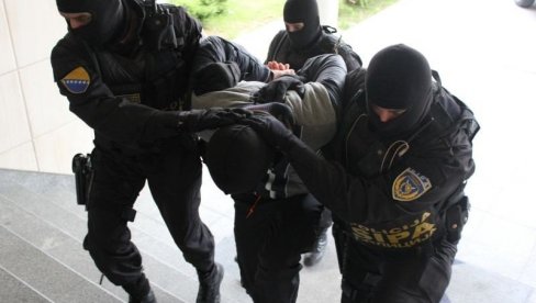 SIPA UHAPSILA KRIJUMČARA ORUŽJEM: Pao Banjalučanin sa 43 bombe, snajperiom i hiljadu metaka:
