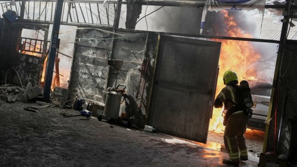 ПОЖАР У ГРАДУ КОД БРИСЕЛА: Евакуација због опасности од експлозије и отровног дима