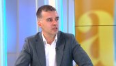 PTIĆI POSVAĐALI BLOKADERE: Manojlović predmet sprdnje nakon poteza kod Palate Albanija