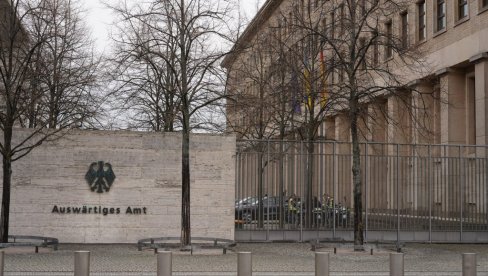 БЕРЛИН ПОЗВАО РУСКОГ АМБАСАДОРА: Немачка неће бити застрашена претњама и наставиће да снажно подржава Украјину