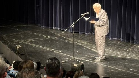  GODPA NOLOM NA OTVARANJU: U Srpskom narodnom pozorištu u Novom Sadu, večeras počelo 71. Sterijino pozorje