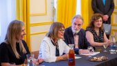 САРАДЊА У ОБЛАСТИМА КУЛТУРЕ И ОБРАЗОВАЊА: Маја Гојковић са градоначелницом седмог дистрикта Париза, Рашидом Дати