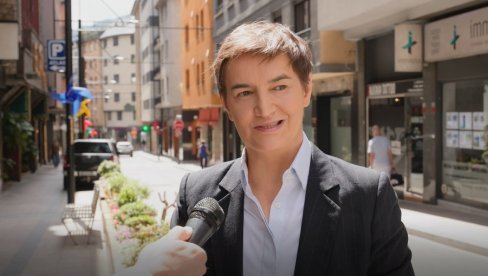 О ТОМЕ ЋЕ СЕ ГОВОРИТИ У НАРЕДНИМ ГОДИНАМА Брнабић о Вучићевој посети Кини: Хвала му много и свака му част на свему што је издржао (ВИДЕО)