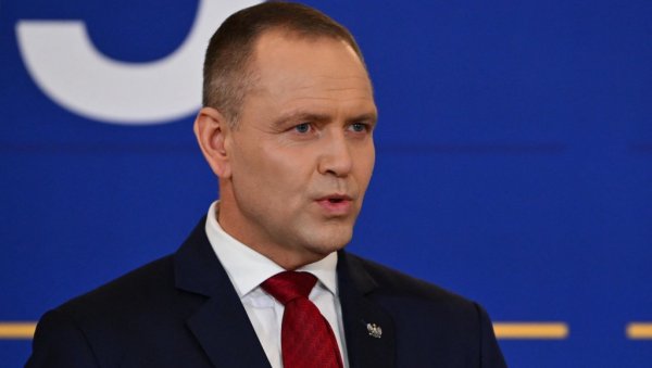 НАВРОЦКИ ПОКРЕЋЕ ПОСТУПАК ПРОТИВ ЗЕЛЕНСКОГ: Председник Пољске тражи да му се одузме престижни орден