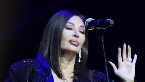 PREKINUT CECIN KONCERT U RUMUNIJI: Čovek iz organizacije izašao na binu i obratio se publici