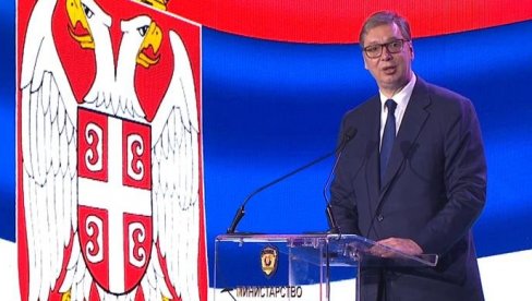 SVEČANOST U PALATI SRBIJA: Predsednik Vučić prisustvuje svečanoj akademiji povodom Dana MUP i Dana policije