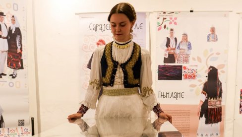 ЈЕЛЕК И АНТЕРИЈА ПРЕД СРБИМА ИЗ СЛАВОНИЈЕ: Изложба у Дому Оцића у Даљу